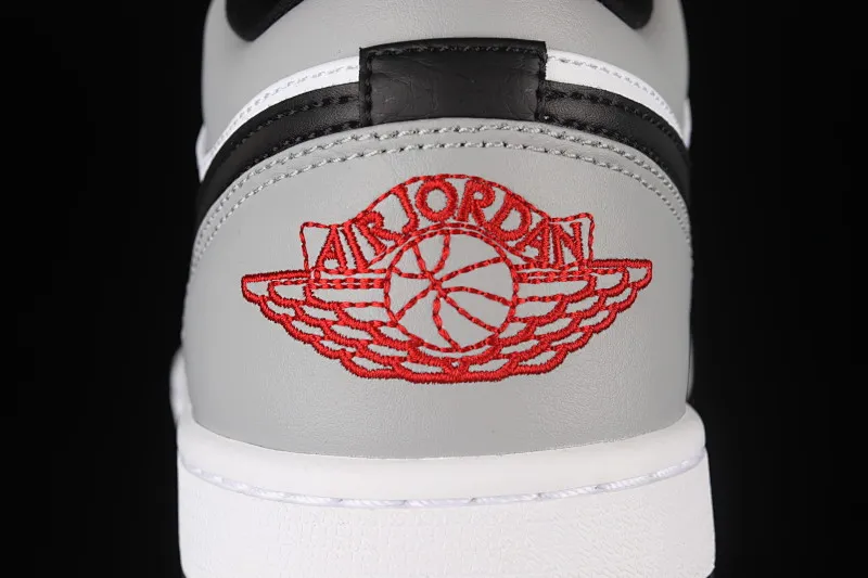 All categories Air Jordan Jordan series basketball shoes Air Jordan 1 Low G version pure original Air Jordan 1 Low "Light Smoke Grey" AJ1 Joe 1 Little Dior Smoke Gray 553558-030